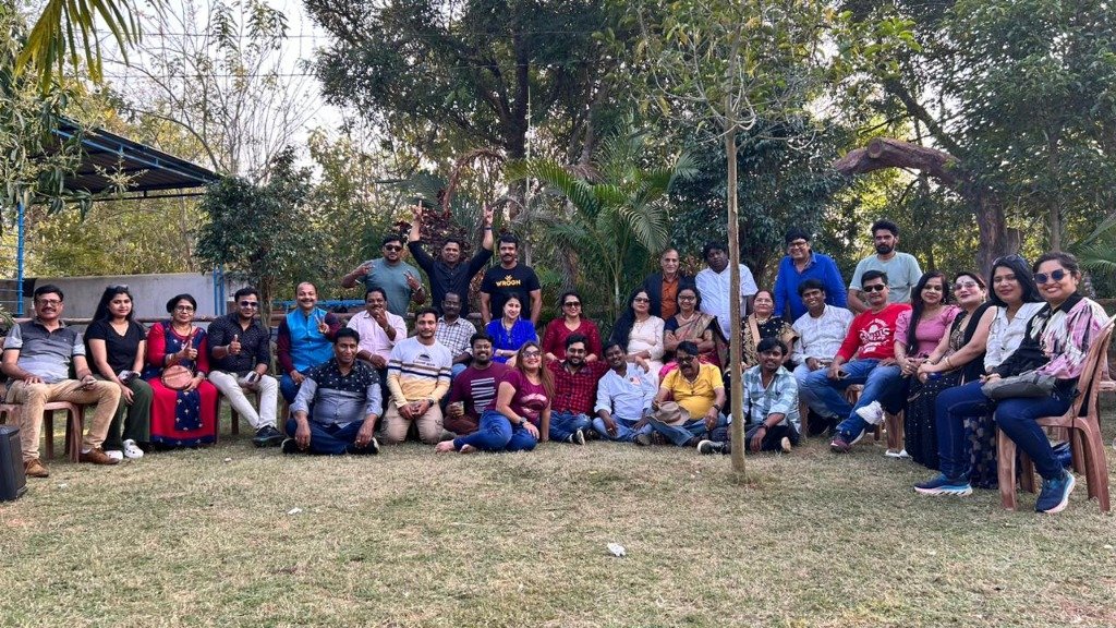 Picnic - Team Relaxing